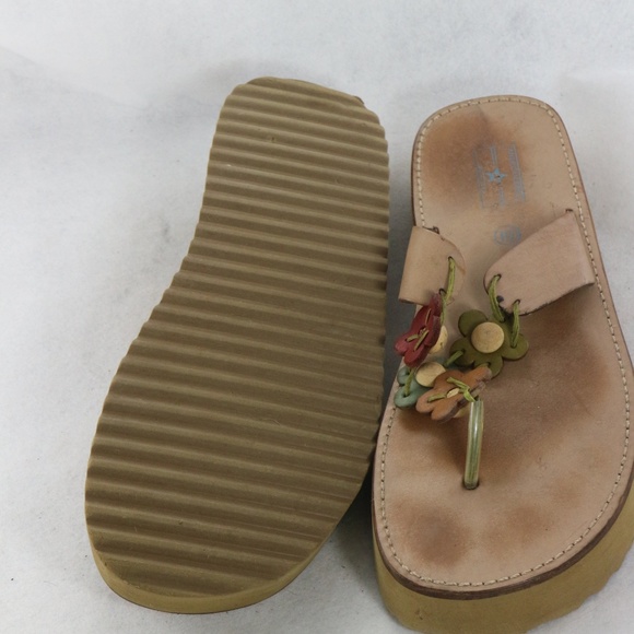 AMERICAN EAGLE OUTFITTERS Leather Thong Sandals - Picture 7 of 7